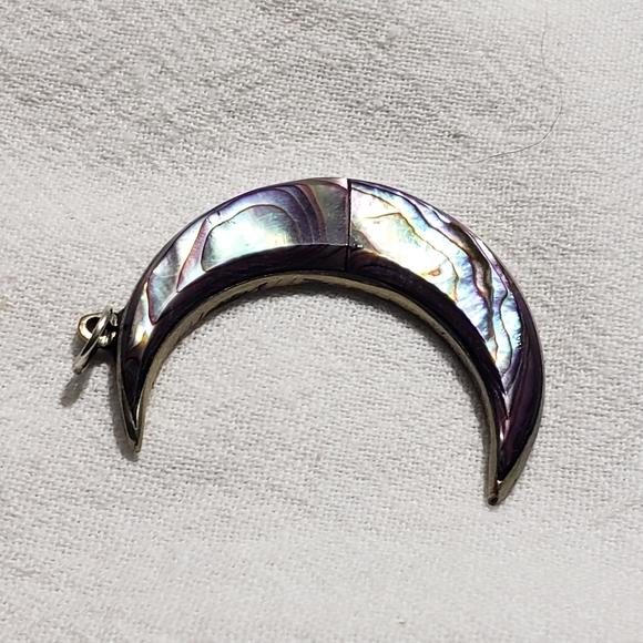 Beautiful Alpaca And Mexico Abalone Half Moon Pendant Only - Picture 3 of 6
